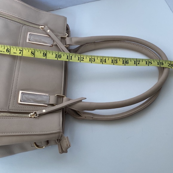 Ivy London Large Vegan Tan Handbag with Removable Strap NWT - Picture 16 of 16